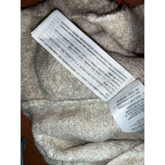 Abercrombie & Fitch Womens Beige Zebra Pattern Sweater Long Sleeve Size S - Picture 8 of 8